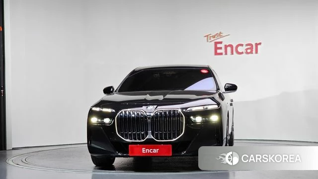 BMW 7 Series (G70) id 3896910 из Кореи 13