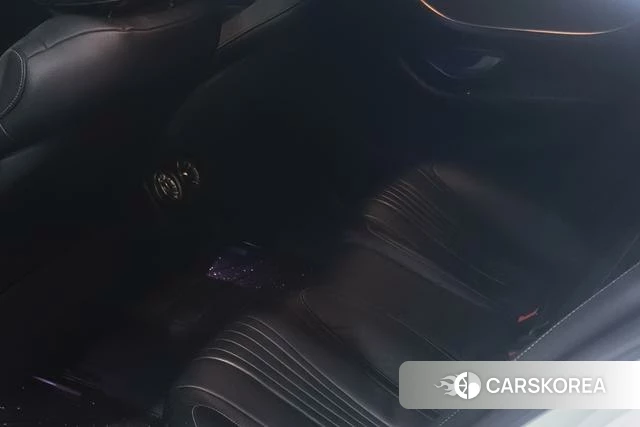 Mercedes-Benz CLS 2019 Белый из Китая, фото 4
