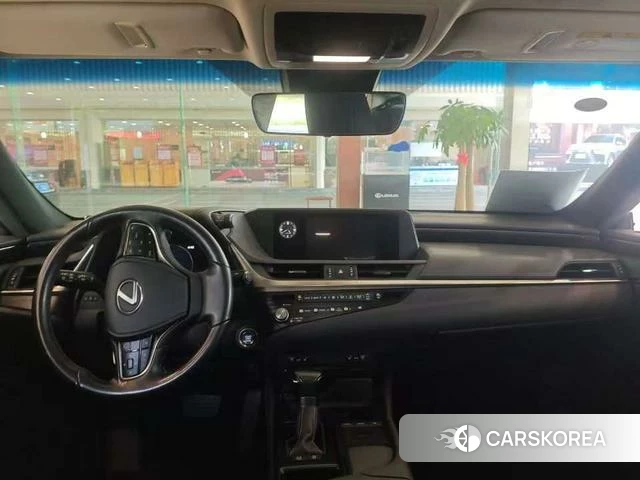 Lexus ES 2021 Белый из Китая, фото 6