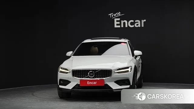 Volvo V60 Cross-Country 2nd Generation id 3013016 из Кореи 13