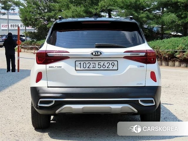 Kia Seltos id 4402828 из Кореи 13