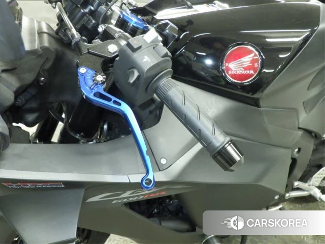 Проданный Honda CBR600RR id 3999523 из Японии, фото 17