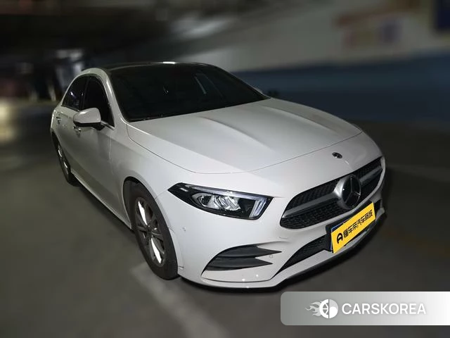 Mercedes-Benz Class A 2022 Белый из Китая, фото 3
