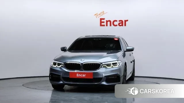 BMW 5 Series (G30) id 3499612 из Кореи 13