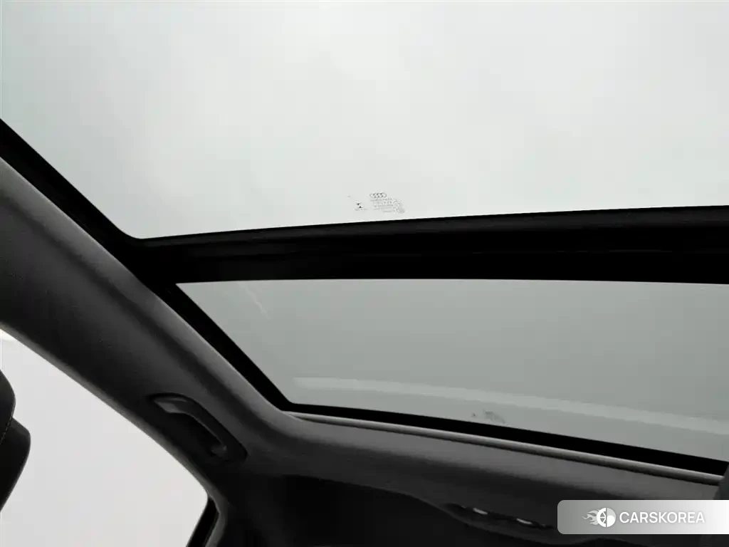 Audi A4L id 4547249 из Китая 14