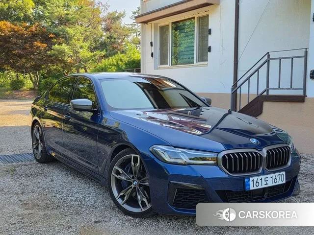 BMW 5 Series (G30) id 2979819 из Кореи 8