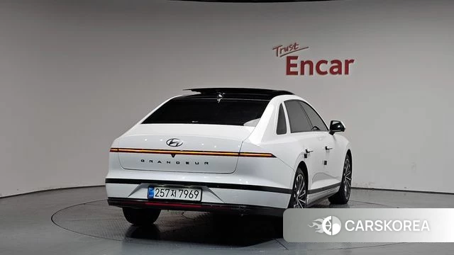 Hyundai Grandeur Hybrid (GN7) id 4380976 из Кореи 23