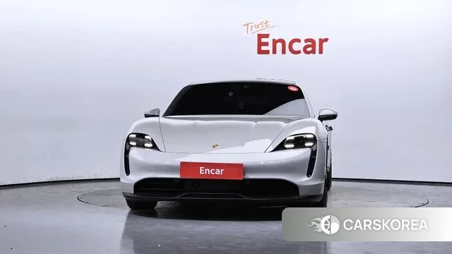 Porsche Taycan id 3075724 из Кореи 13