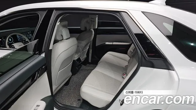 Hyundai Grandeur Hybrid (GN7) id 2706139 из Кореи 13