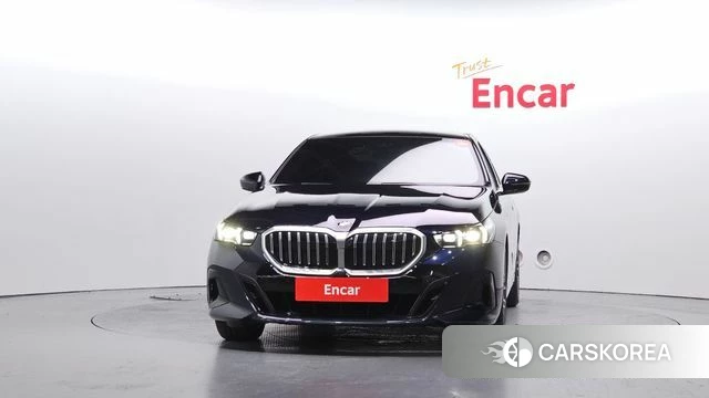 BMW 5 Series (G60) id 4578989 из Кореи 18