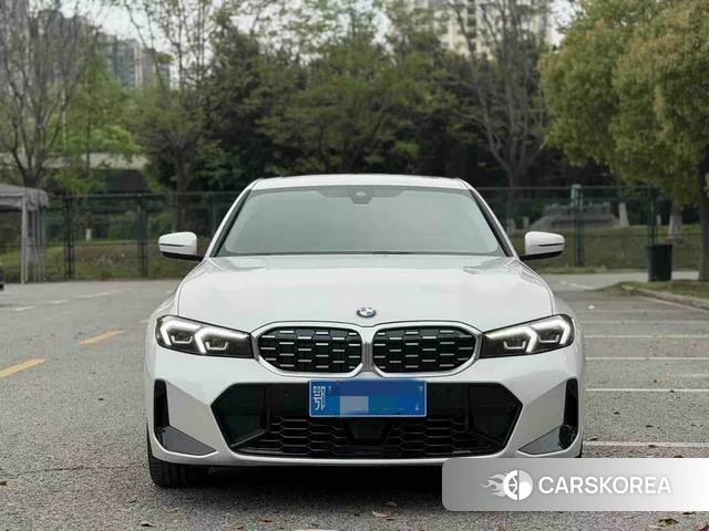 BMW 3 series 2025 Белый из Китая, фото 3