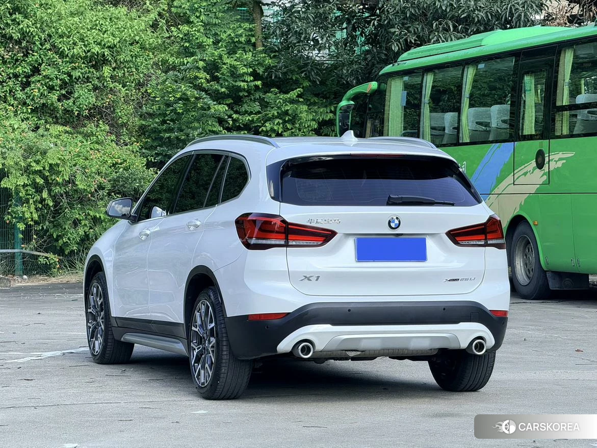BMW X1 2021 Белый из Китая, фото 3
