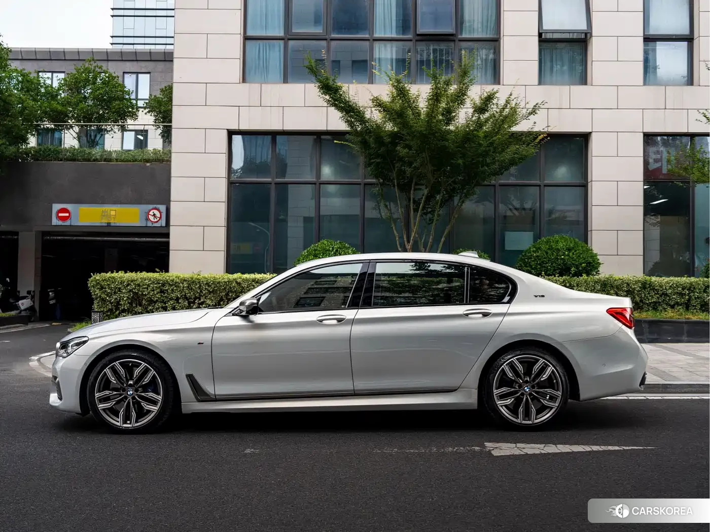 BMW 7 series id 4547512 из Китая 8