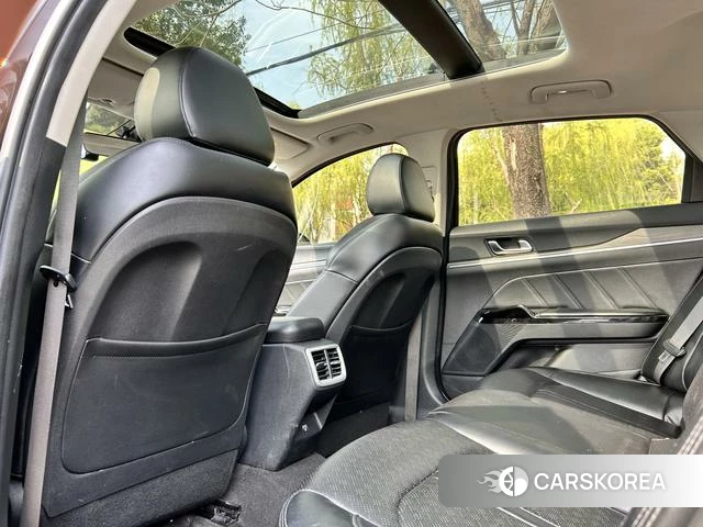 Kia K5 id 4209357 из Китая 9