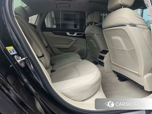 Audi A6L id 4333660 из Китая 8