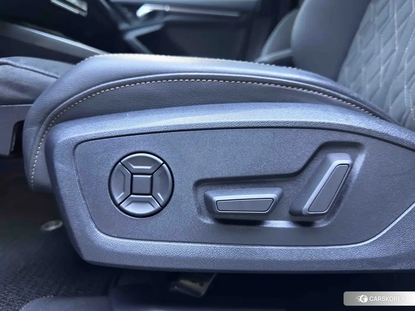 Audi A3 id 4664563 из Китая 16