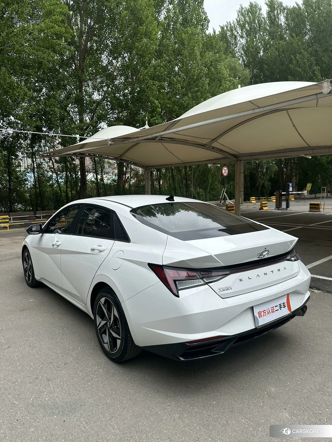 Hyundai Elantra 2022 Белый из Китая, фото 5