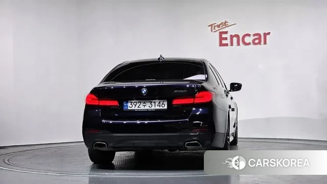 BMW 5 Series (G30) id 3545492 из Кореи 13