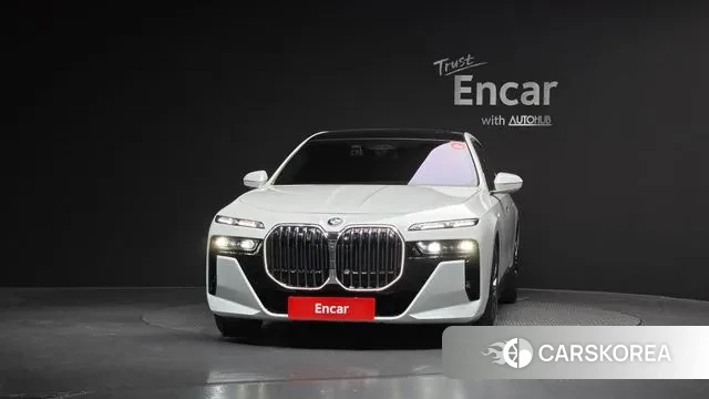 BMW 7 Series (G70) id 3555104 из Кореи 13