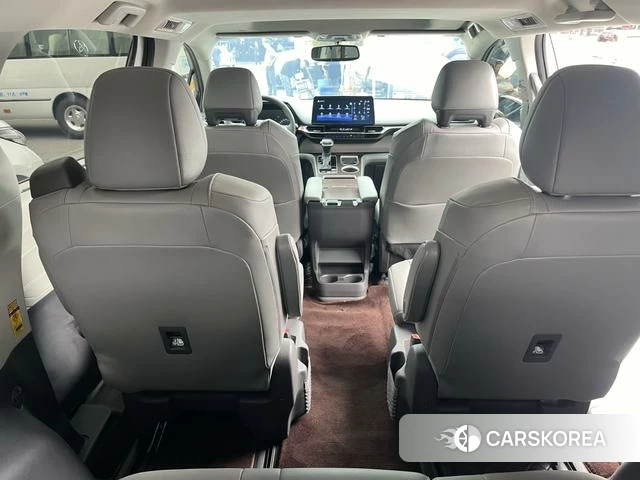 Toyota Sienna id 4261226 из Китая 15