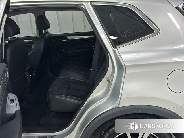 Roewe eRX5 id 4212894 из Китая 13