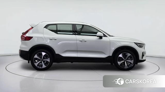 Volvo XC40 id 3940561 из Кореи 13