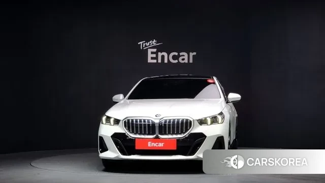 BMW 5 Series (G60) id 3619845 из Кореи 13