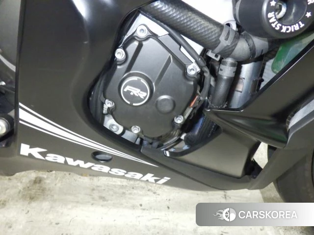 Engine photo