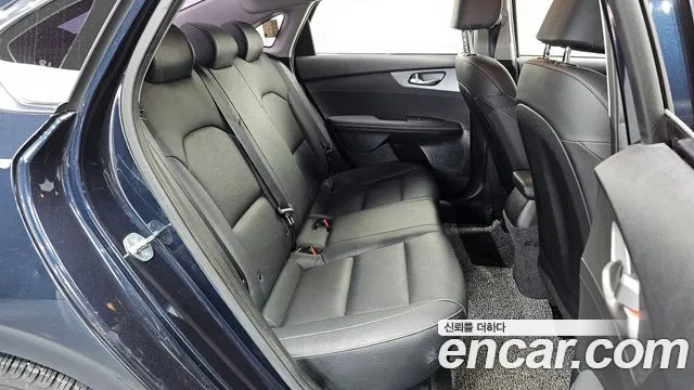 Kia Come New K3 id 2686568 из Кореи 13