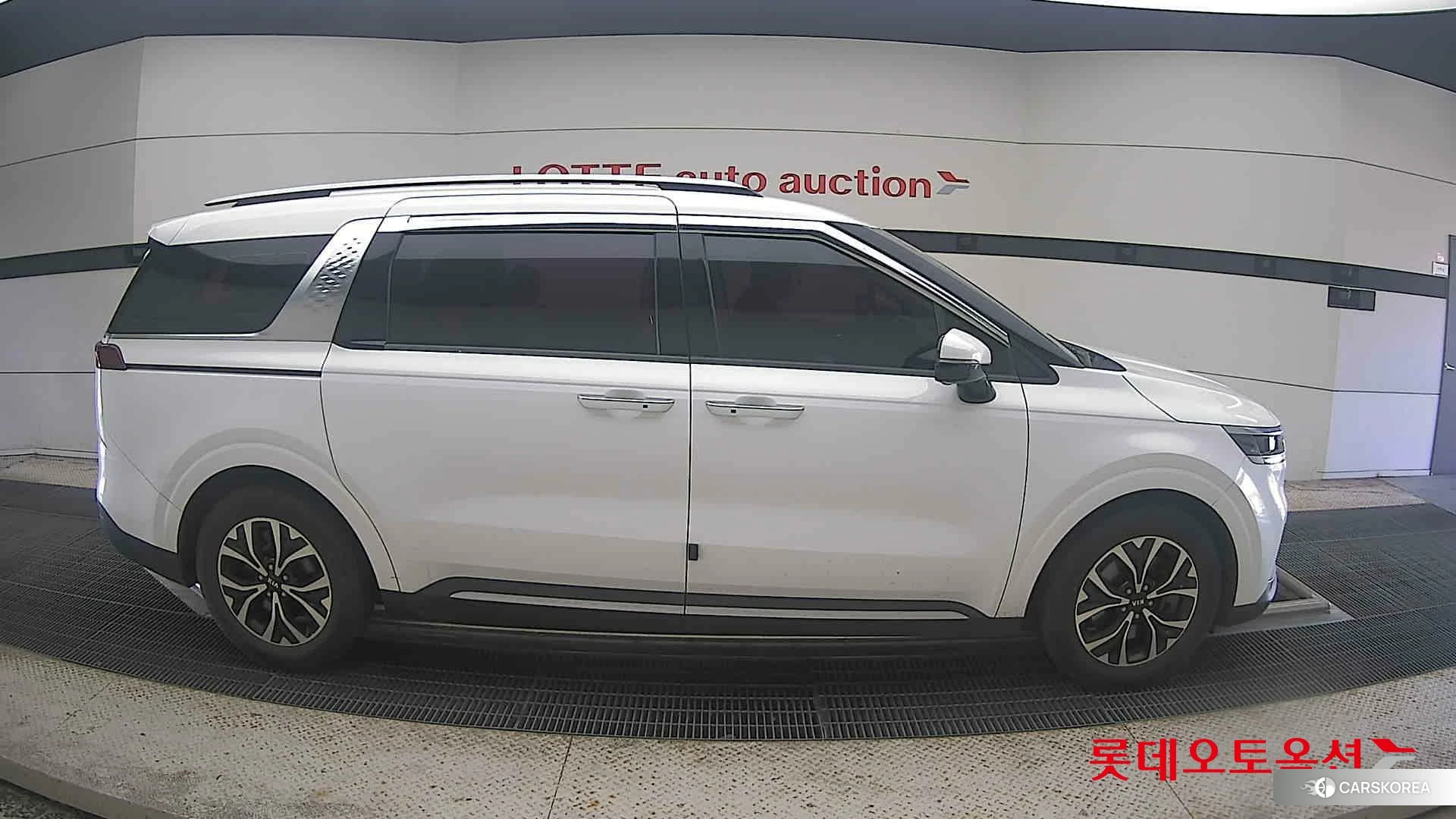 Kia Carnival id 4902473 из Кореи 23