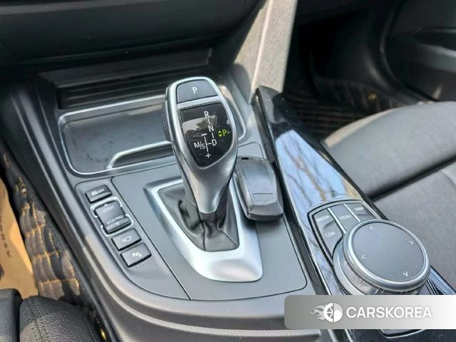 BMW 3 series 2018 Белый из Китая, фото 3