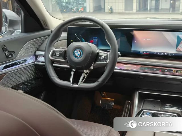 BMW i7 2024 Черный из Китая, фото 3