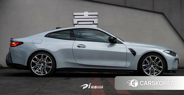 BMW M4 2023 Серебристо-серый из Китая, фото 4