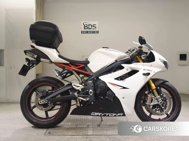 Проданный Triumph DAYTONA 675R 2011 из Японии