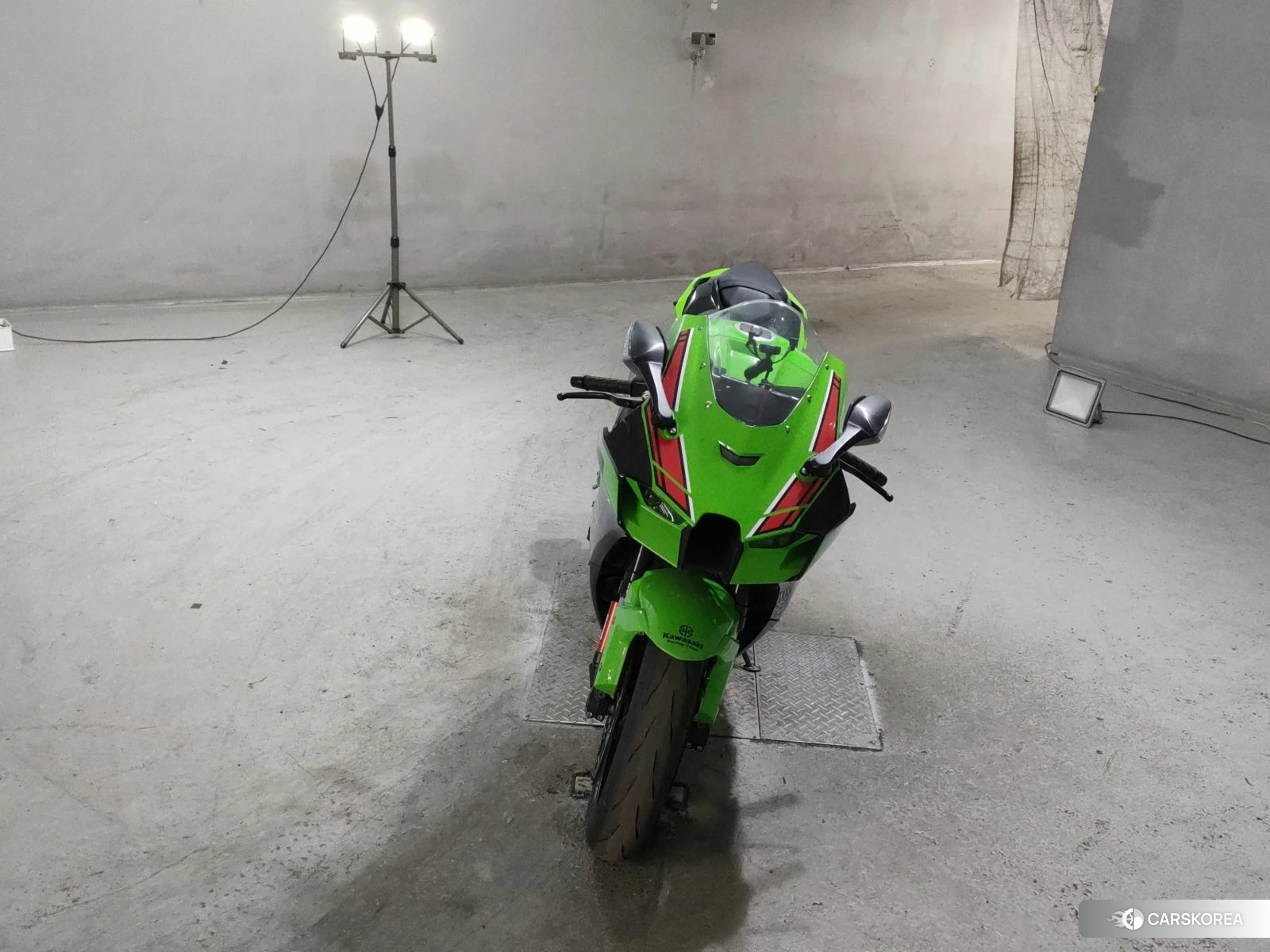Kawasaki ZX-10R NINJA 2023 из Японии, фото 4