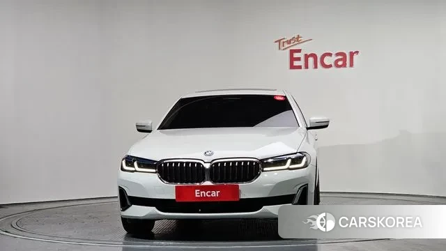 BMW 5 Series (G30) id 3764359 из Кореи 13