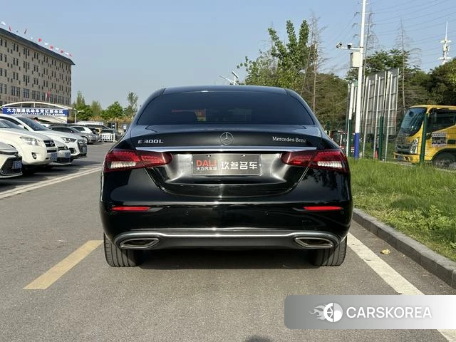 Mercedes-Benz E-class id 4210269 из Китая 10