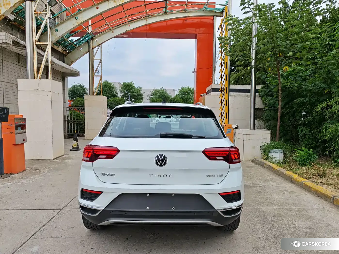 Volkswagen T-Roc 2023 Белый из Китая, фото 3