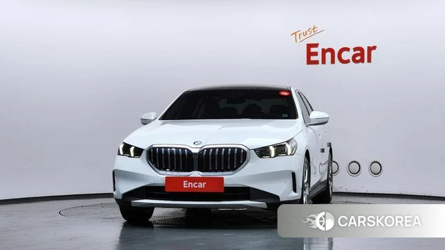 BMW 5 Series (G60) id 4528111 из Кореи 13