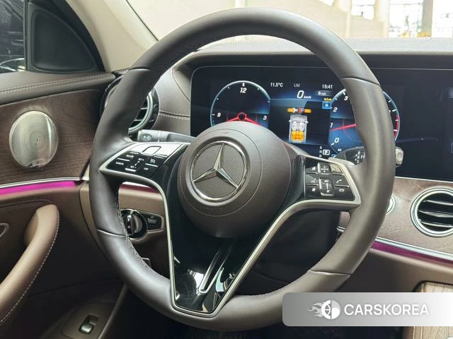 Mercedes-Benz E-class id 4236580 из Китая 8
