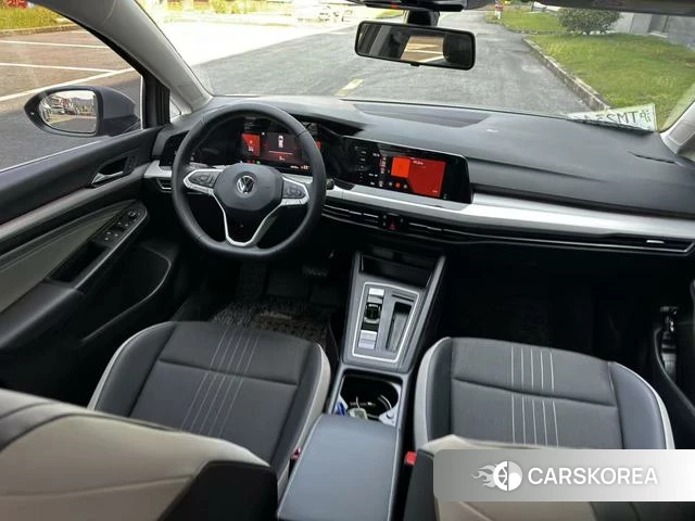 Volkswagen Golf 2021 Темно-серый из Китая, фото 3