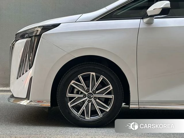 GAC Trumpchi Trumpchi M8 id 3919515 из Китая 8
