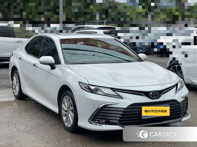 Toyota Camry 2022 Белый из Китая, фото 3