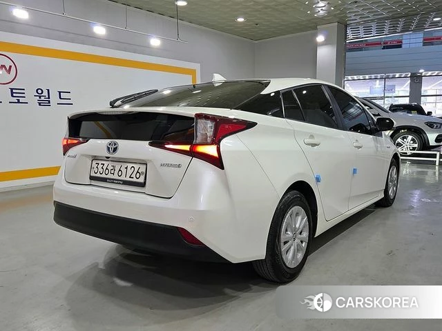 Toyota Prius 4th Generation id 4402997 из Кореи 12