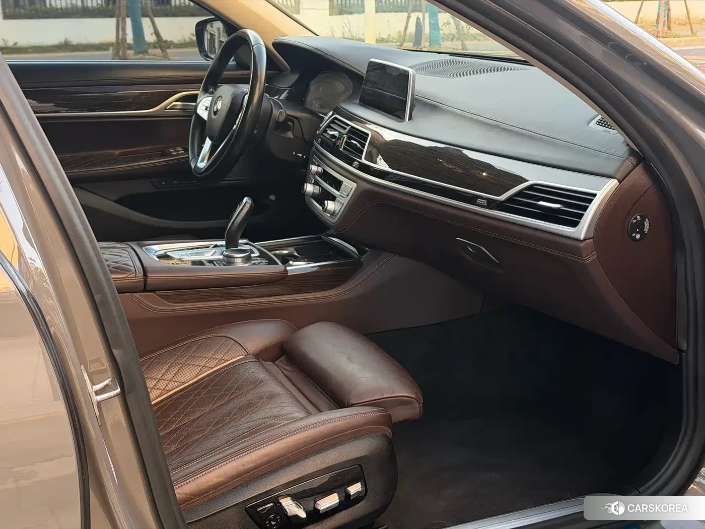 BMW 7 series 2020 Silver/gray из Китая, фото 3