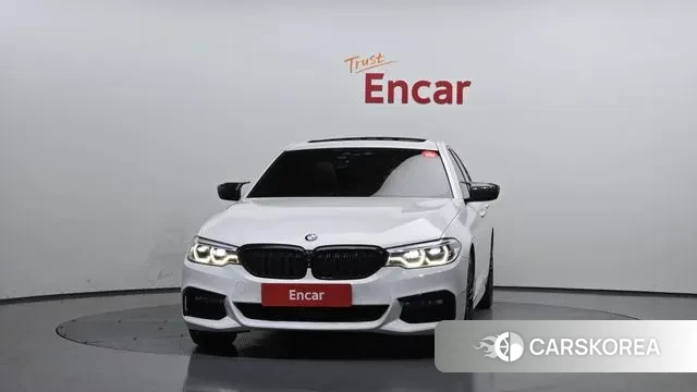 BMW 5 Series (G30) id 3363186 из Кореи 13