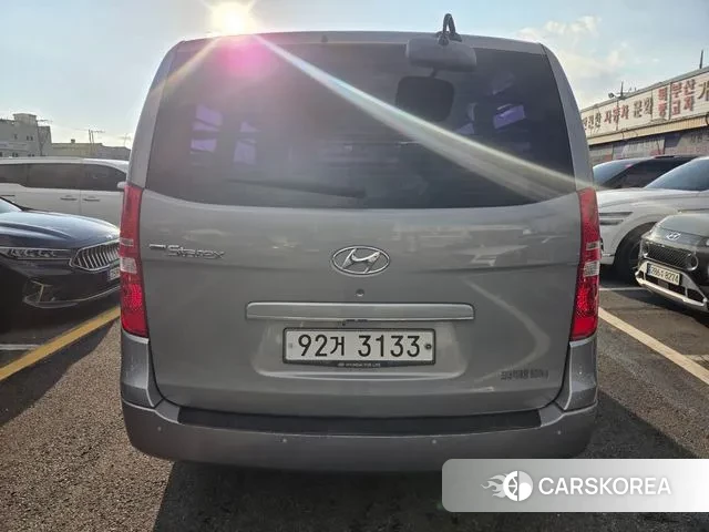 Hyundai The New Grand Starex id 3125516 из Кореи 13