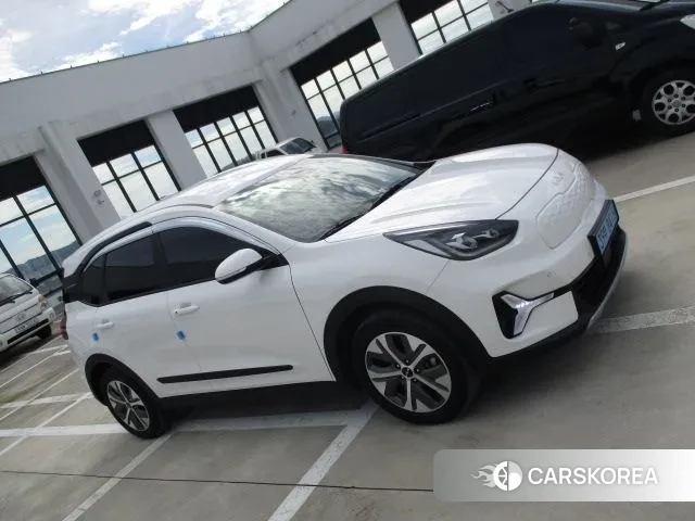 Kia Niro Plus id 3185651 из Кореи 13