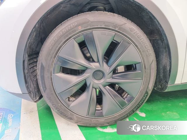 Tesla Model Y id 4209043 из Китая 15