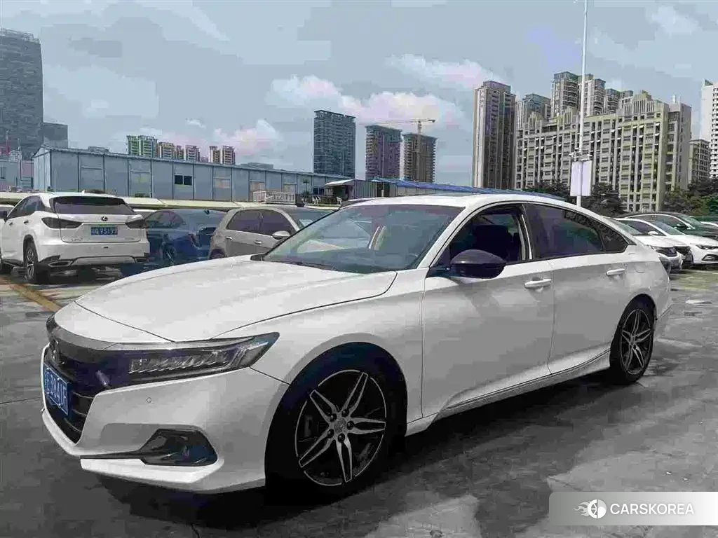 Honda Accord 2023 Белый из Китая, фото 3